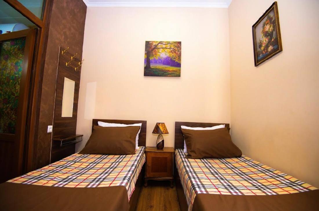 U Ashota Otel Erivan Dış mekan fotoğraf
