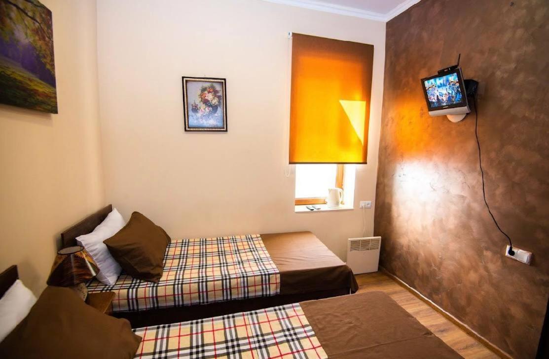 U Ashota Otel Erivan Dış mekan fotoğraf