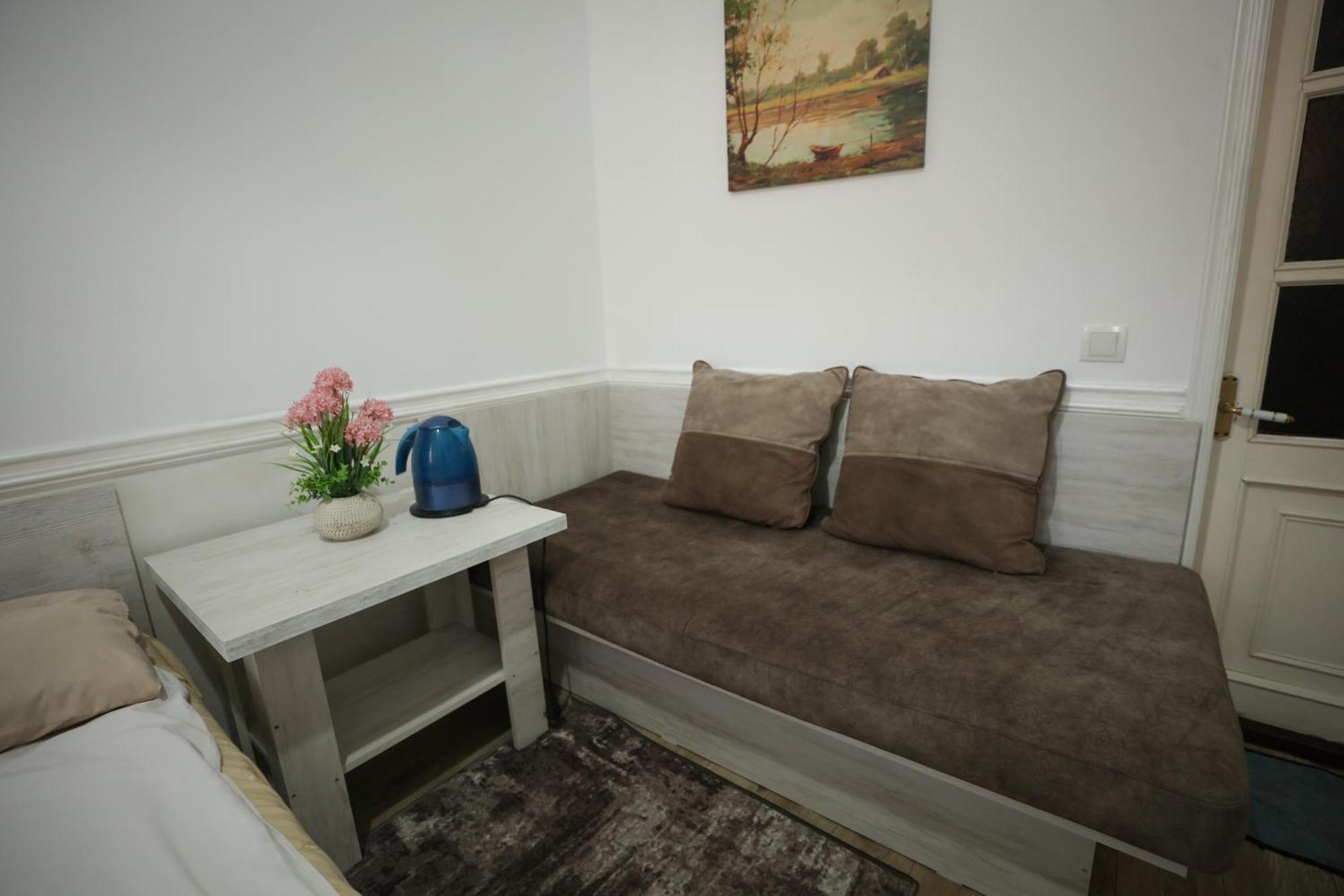 U Ashota Otel Erivan Dış mekan fotoğraf