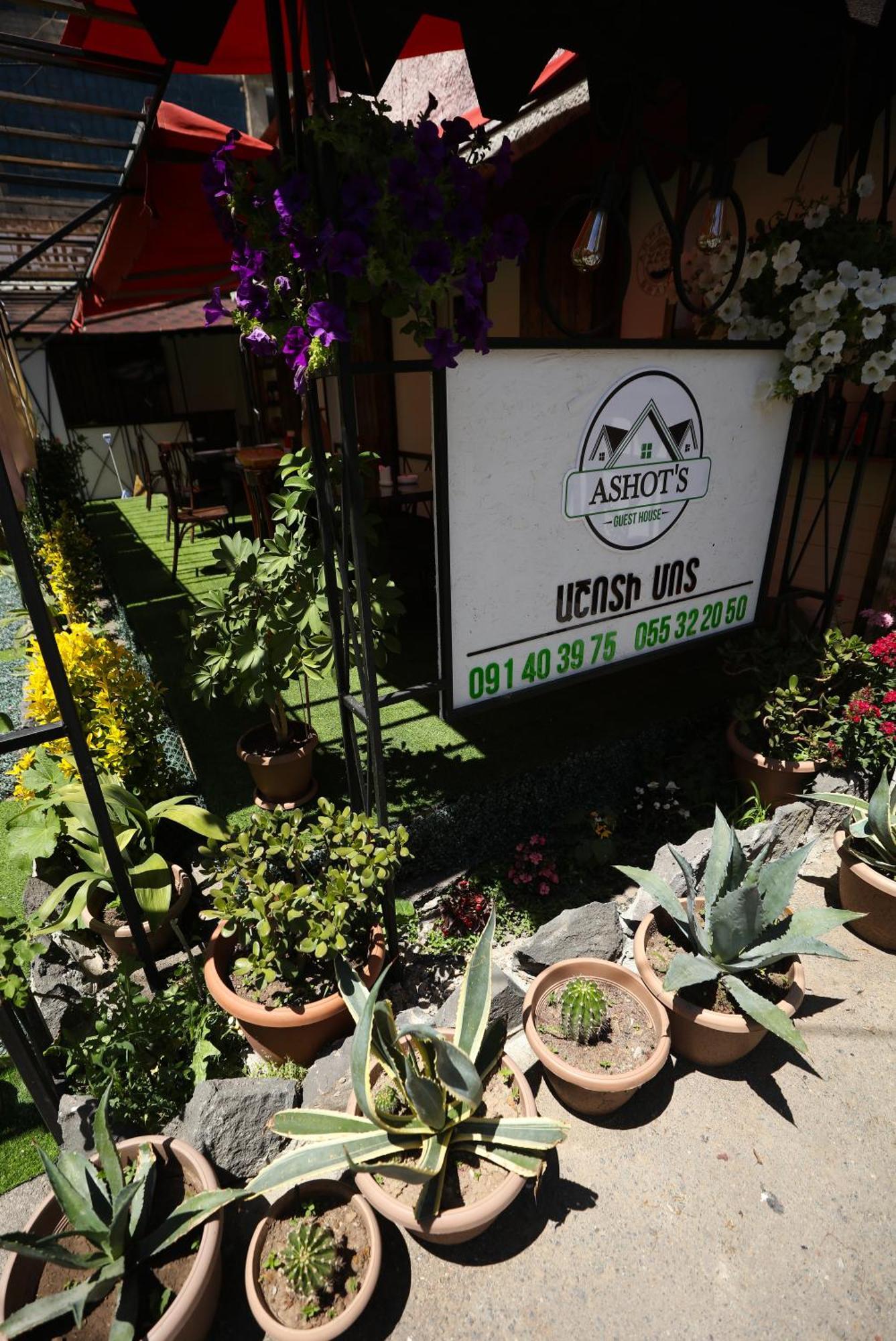 U Ashota Otel Erivan Dış mekan fotoğraf