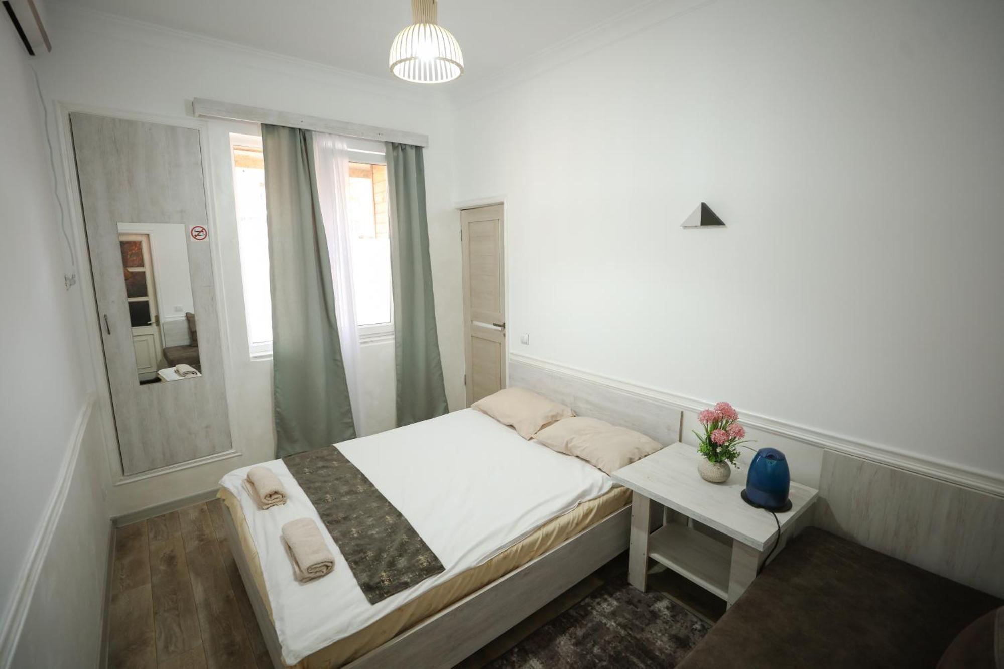 U Ashota Otel Erivan Dış mekan fotoğraf