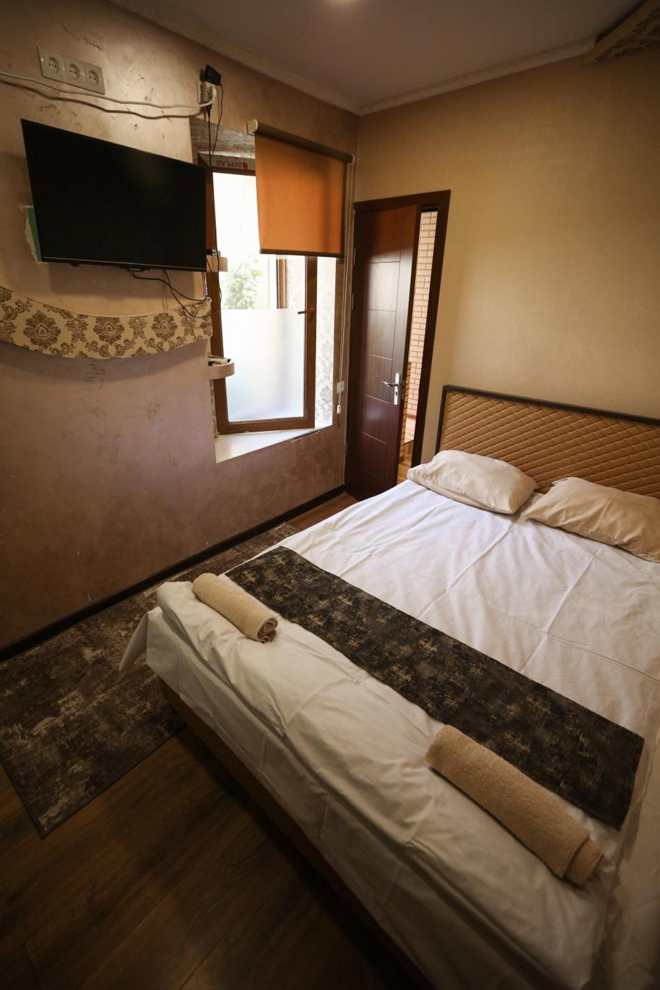 U Ashota Otel Erivan Dış mekan fotoğraf