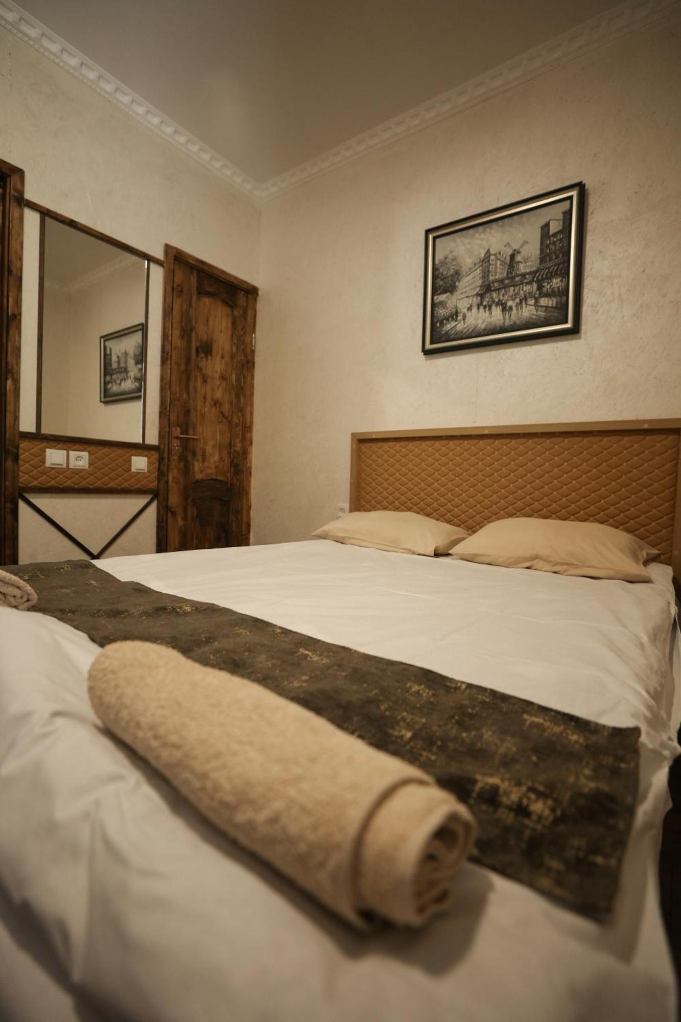 U Ashota Otel Erivan Dış mekan fotoğraf