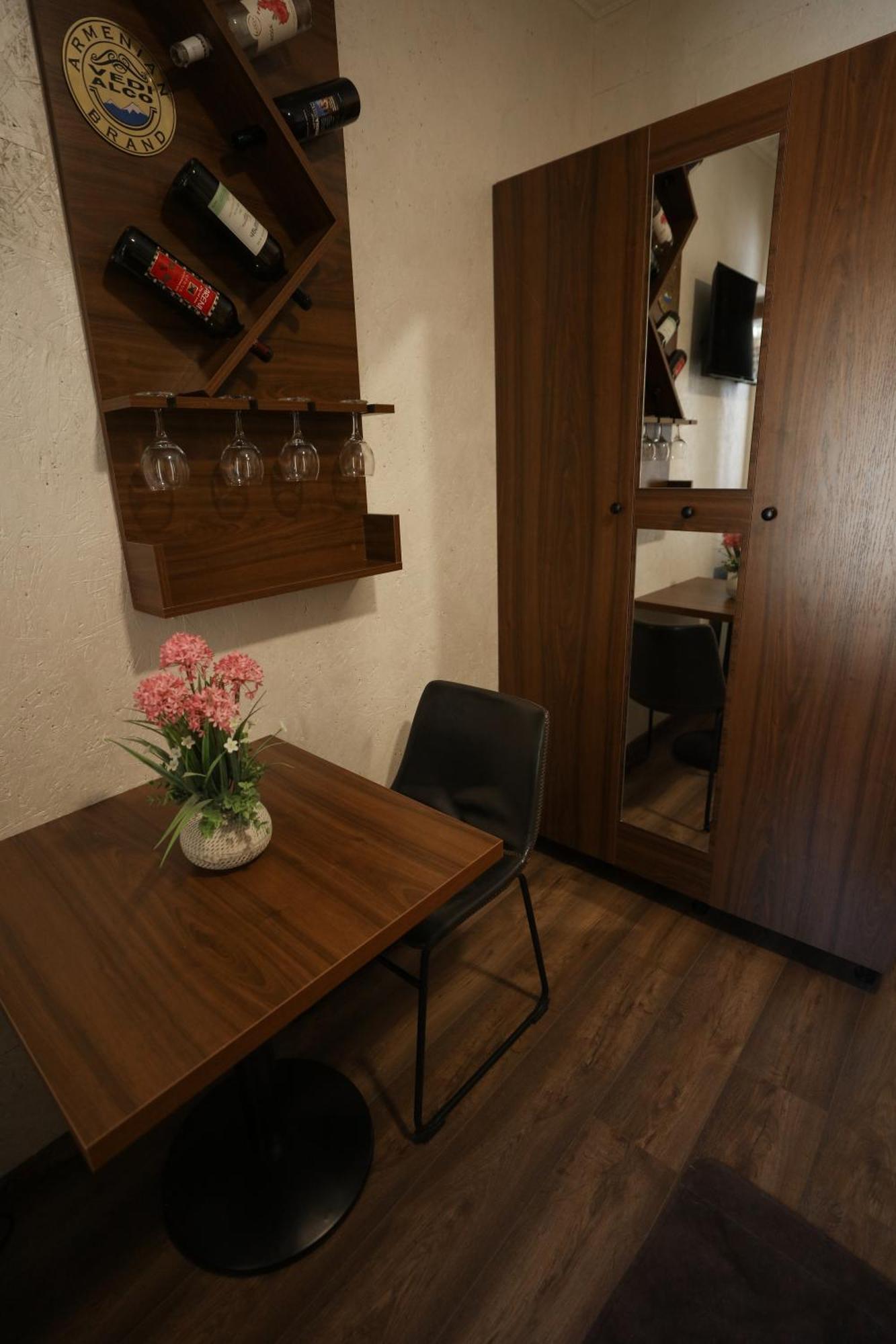 U Ashota Otel Erivan Dış mekan fotoğraf