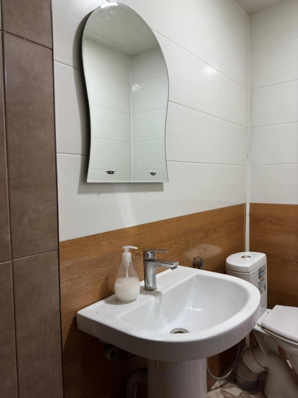 U Ashota Otel Erivan Dış mekan fotoğraf